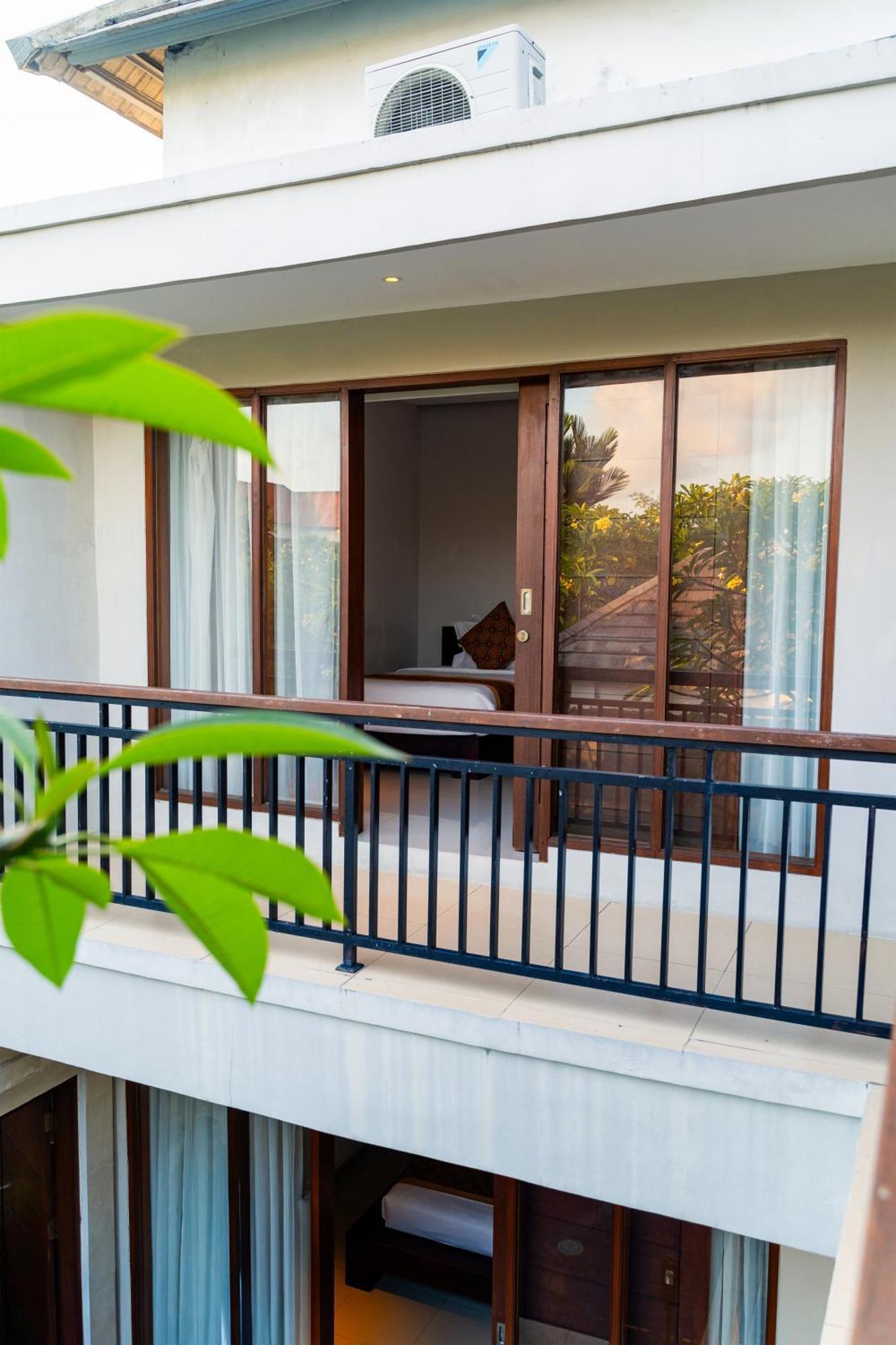 The Light Exclusive Villas And Spa - Chse Certified Seminyak Dış mekan fotoğraf
